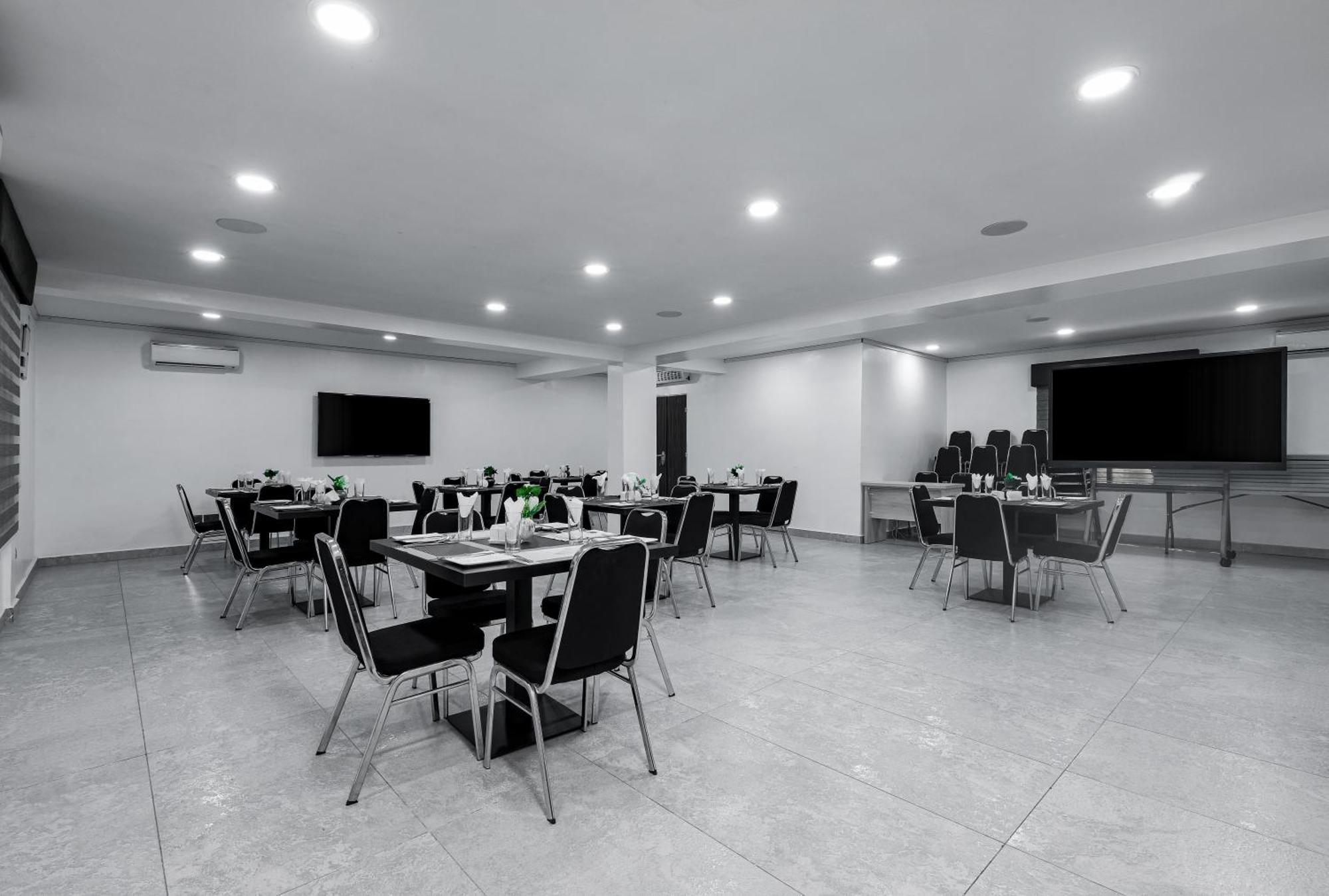 Bkt Cribs - Apartments & Suites Αμπούζα Εξωτερικό φωτογραφία